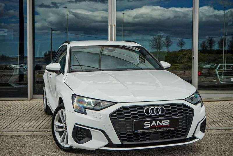 Usado Audi A3 Sportback 150 CV (110 kW) 2023 Blanco Utilitario