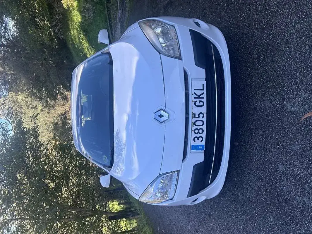 Usado Renault Mégane Privilege 131 CV (96 kW) 2009 Blanco Utilitario