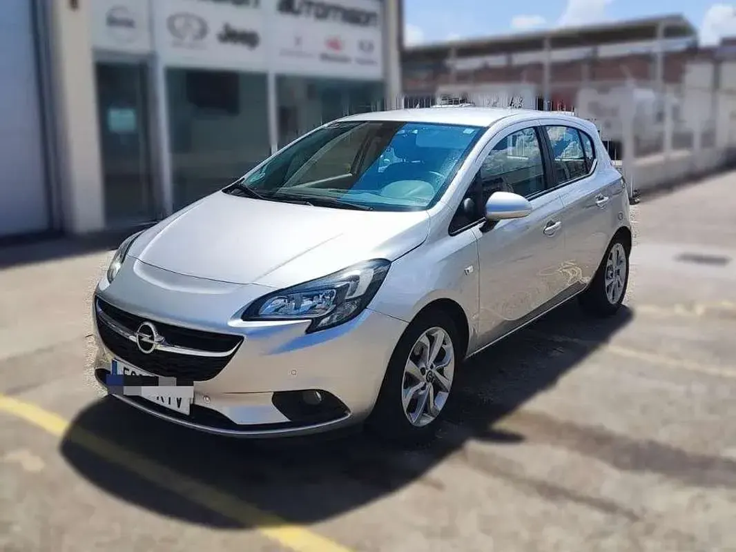 Usado Opel Corsa 90 CV (66 kW) 2019 Gris Utilitario