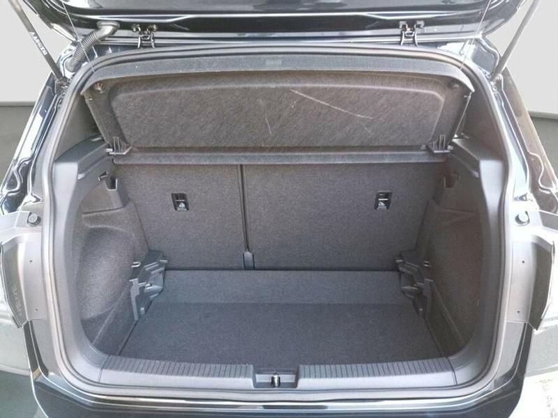 Usado VW T-Cross R-line 116 CV (85 kW) 2024 Negro SUV