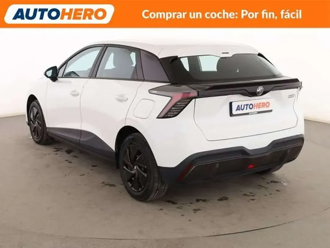 Usado MG MG4 EV 125 kW (170 CV) 2023 Blanco Utilitario