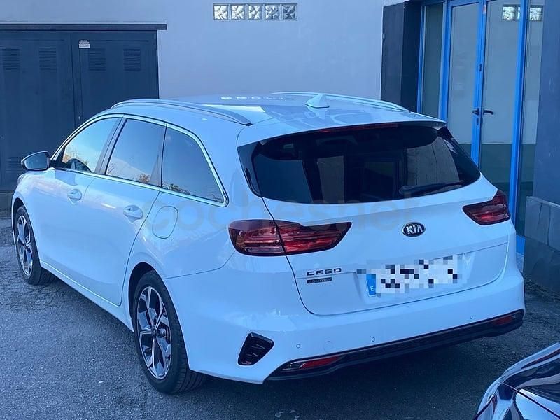 Usado Kia Ceed GT GT-Line 115 CV (84 kW) 2020 Blanco Familiar