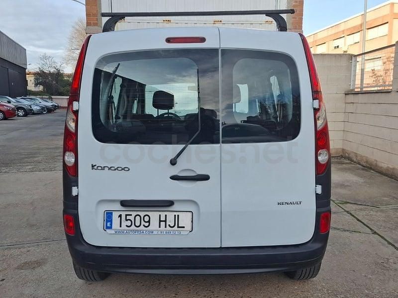 Usado Renault Kangoo Expression 90 CV (66 kW) 2014 Blanco Monovolumen