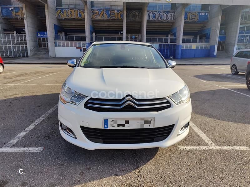 Usado Citroën C4 92 CV (67 kW) 2013 Blanco Berlina