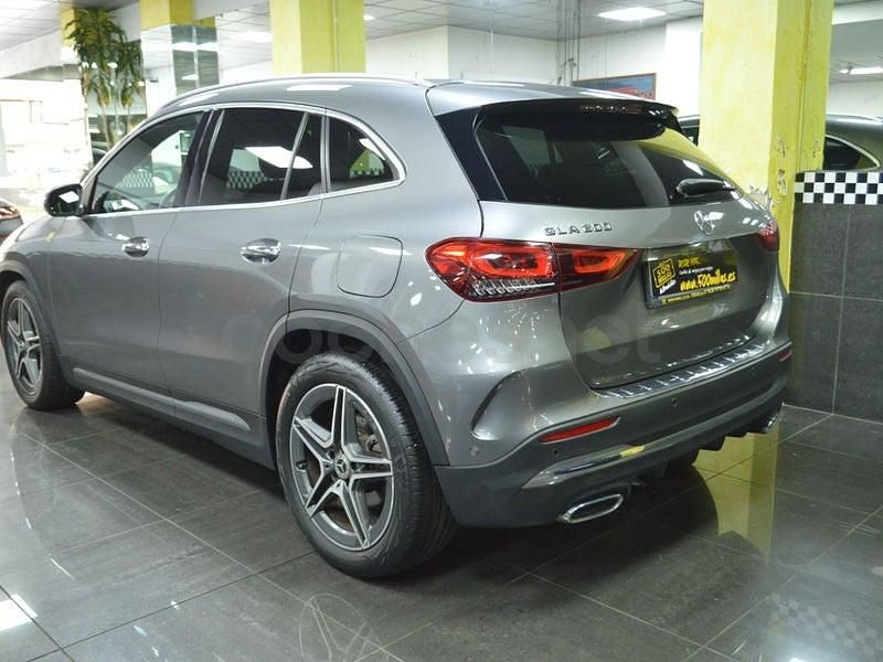 Usado Mercedes GLA200 163 CV (119 kW) 2020 Gris / plata SUV