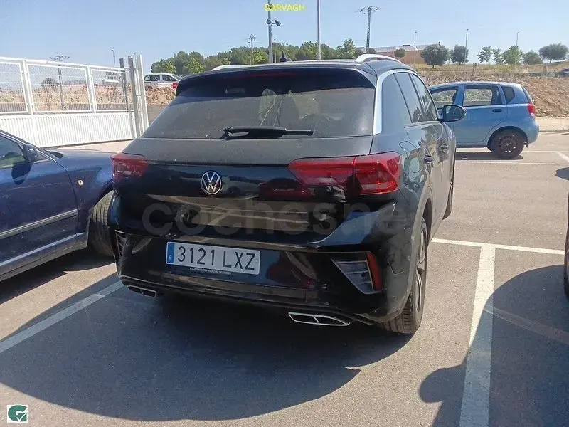 Usado VW T-Roc R-line 150 CV (110 kW) 2022 Negro SUV