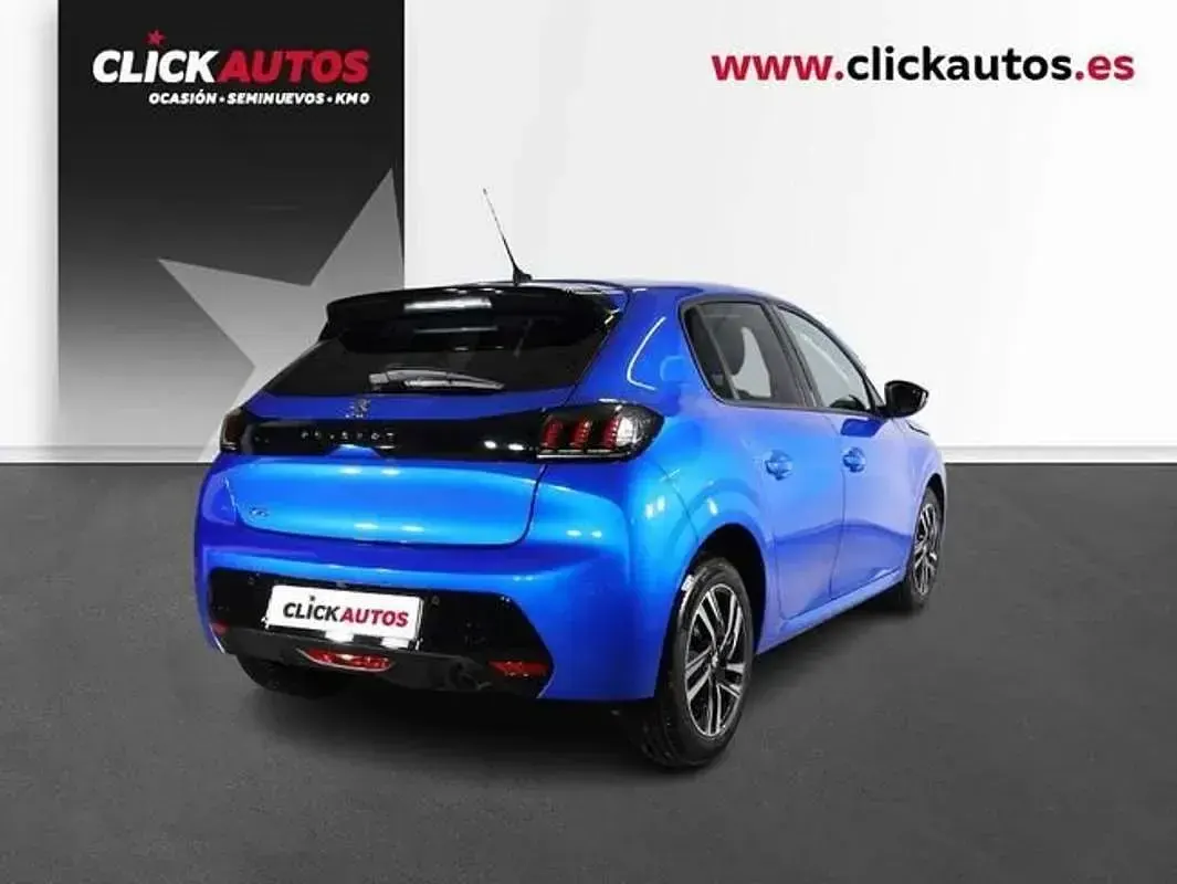 Usado Peugeot 208 Allure 101 CV (74 kW) 2023 Azul Utilitario
