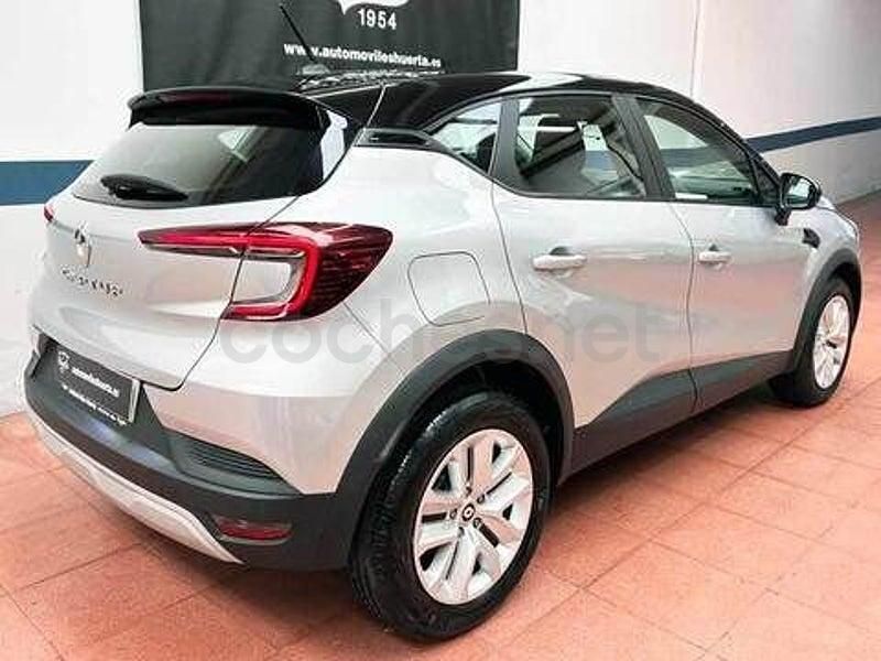 Usado Renault Captur Equilibre 91 CV (66 kW) 2023 Gris / plata SUV
