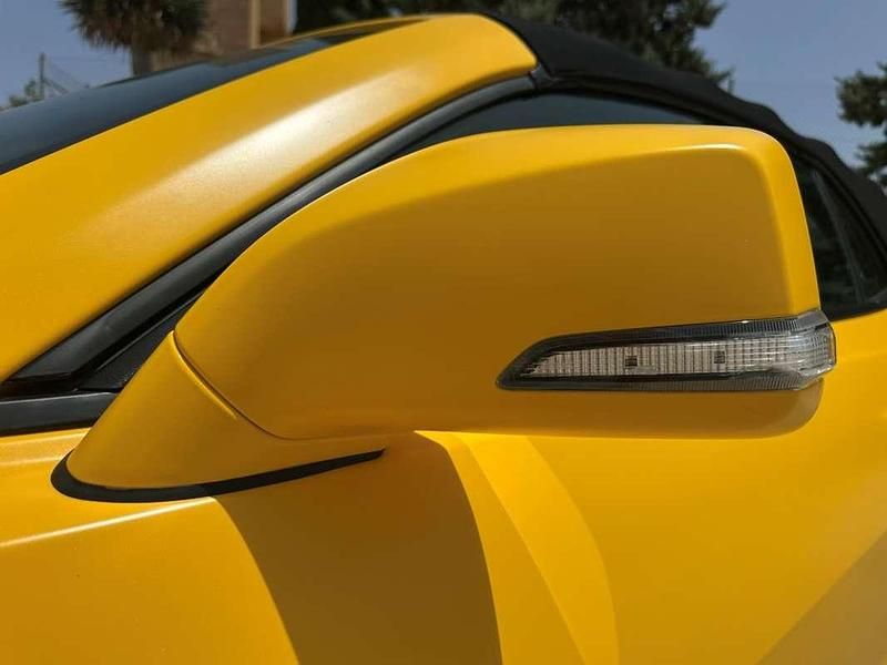 Usado Chevrolet Camaro 405 CV (297 kW) 2013 Amarillo Descapotable