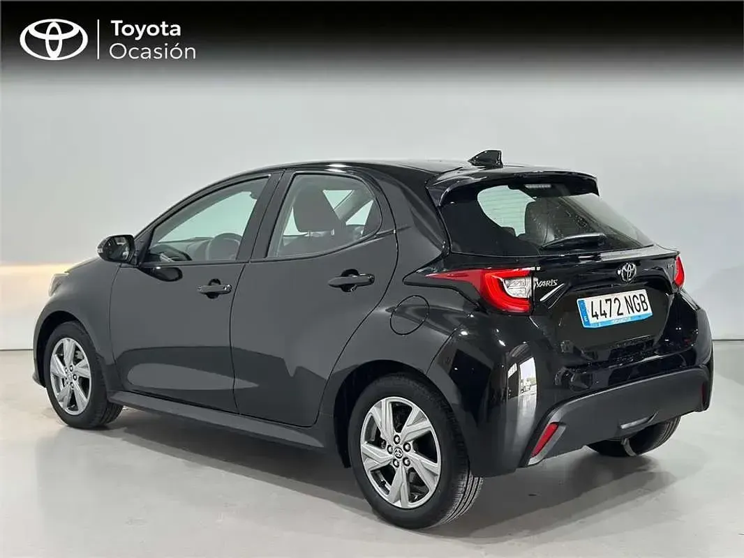Usado Toyota Yaris Hybrid Active 116 CV (85 kW) 2025 Monovolumen