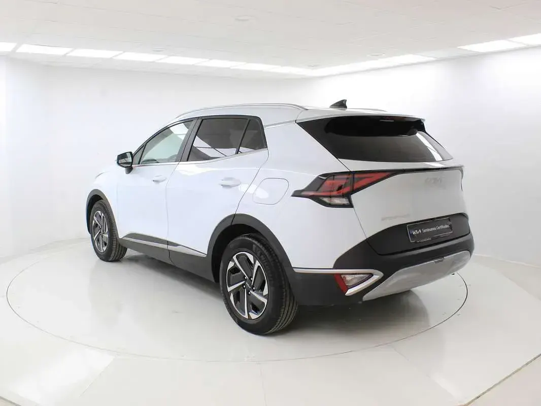 Usado Kia Sportage 150 CV (110 kW) 2023 Blanco SUV