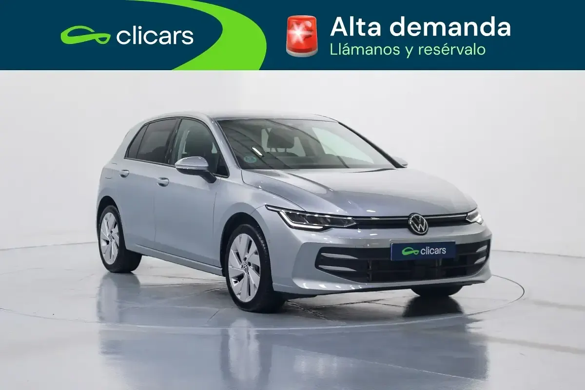 Usado VW Golf VIII 116 CV (85 kW) 2025 Gris Berlina