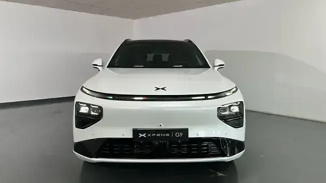 Usado XPENG G9 AWD Performance 422 kW (575 CV) 2025 Blanco SUV