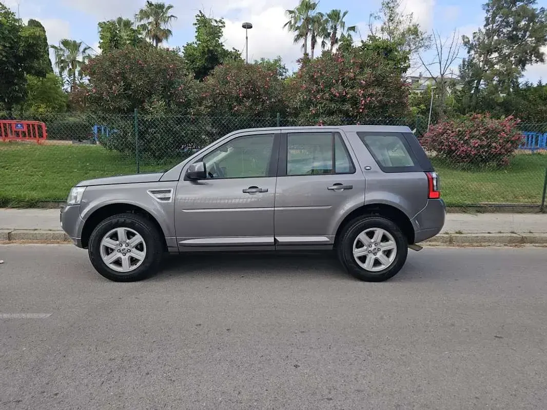 Usado Land Rover Freelander 2 S 190 CV (139 kW) 2011 Beige SUV