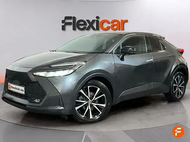 Usado Toyota C-HR Advance 140 HP (102 kW) 2024 Cinzento SUV