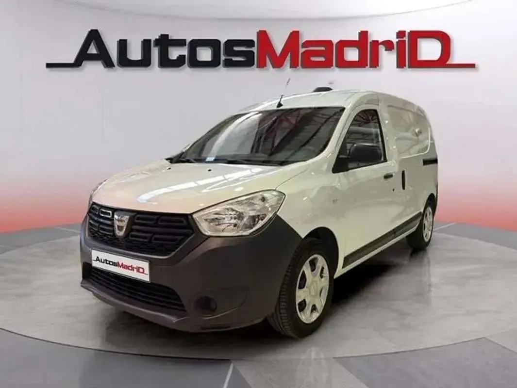 Usado Dacia Dokker Essentiel 109 CV (80 kW) 2021 Blanco Monovolumen
