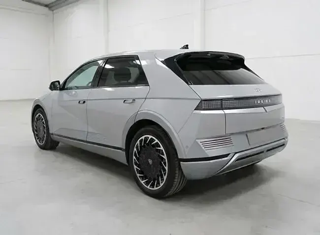 Usado Hyundai Ioniq 5 239 kW (325 CV) 2022 Gris SUV