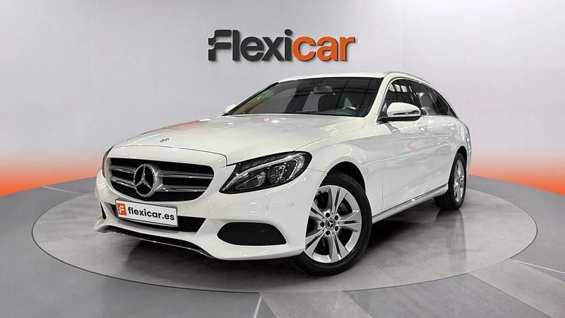 Usado Mercedes C220 AMG line 170 HP (125 kW) 2017 Branco Carrinha