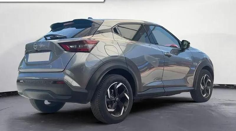 Usado Nissan Juke N-Connecta 114 CV (83 kW) 2024 Skline grey (metalizado) SUV