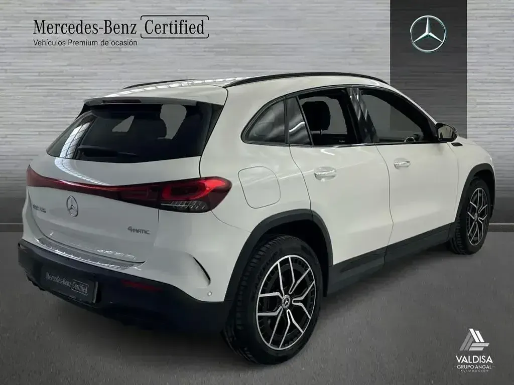 Usado Mercedes EQA350 AMG line 214 kW (292 CV) 2021 Blanco SUV