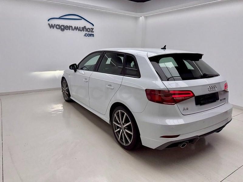Usado Audi A3 S-Line 116 CV (85 kW) 2019 Blanco Berlina