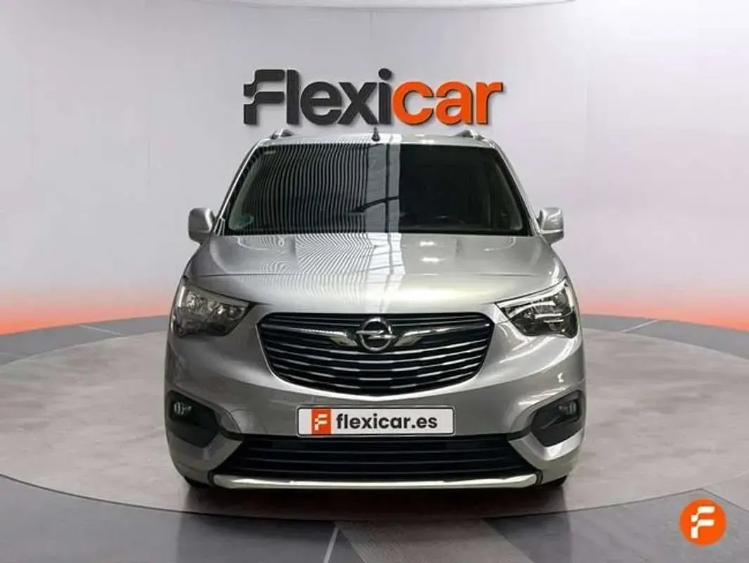Usado Opel Combo Life Elegance 131 CV (96 kW) 2020 Gris Monovolumen