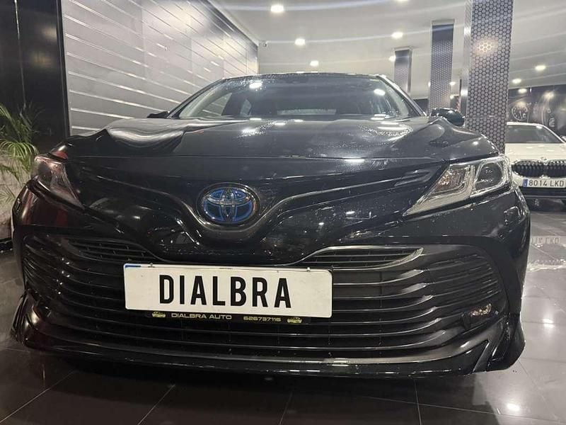 Negro Usado 2020 Toyota Camry Advance Berlina | 18.900 € (Precio justo) - Imagen 1/4