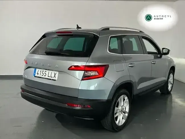 Usado Skoda Karoq Active 116 CV (85 kW) 2020 Gris SUV