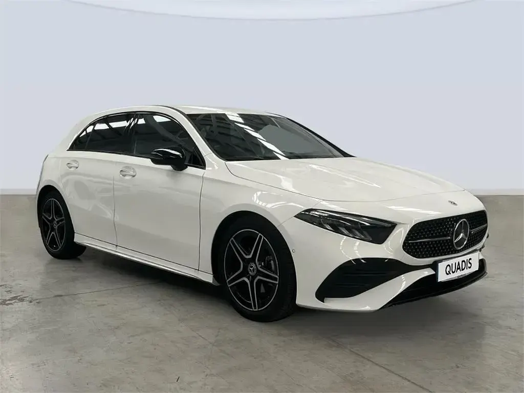 Usado Mercedes A200 150 CV (110 kW) 2025 Blanco polar Berlina