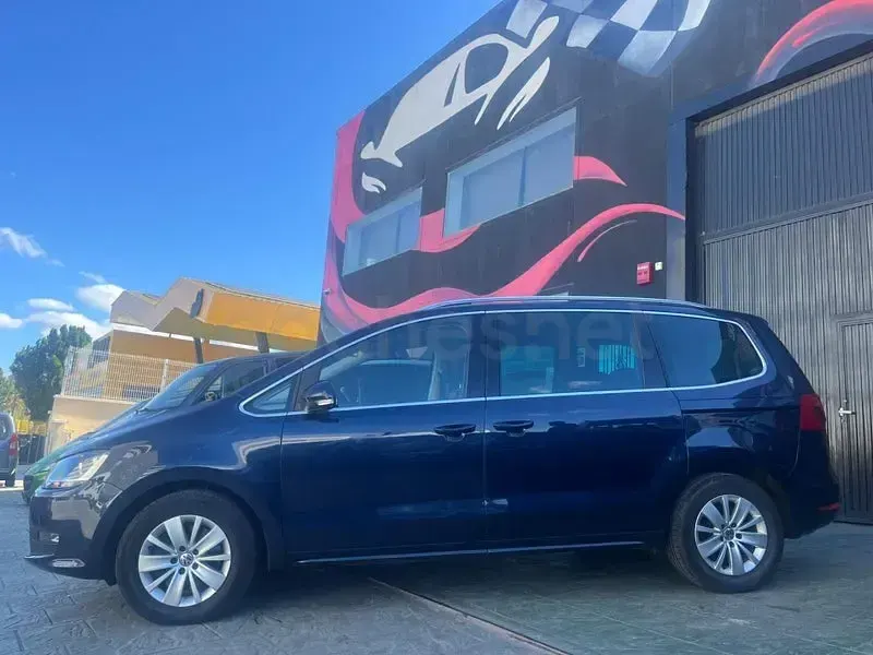 Usado VW Sharan Advance 140 CV (102 kW) 2014 Azul Monovolumen