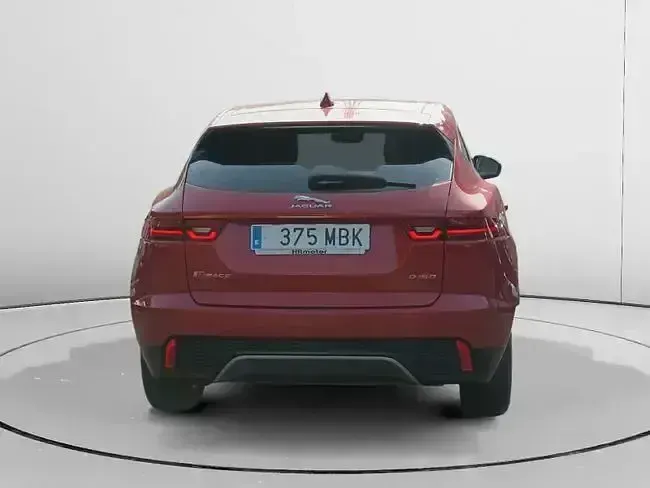 Usado Jaguar E-Pace 150 CV (110 kW) 2018 Rojo SUV