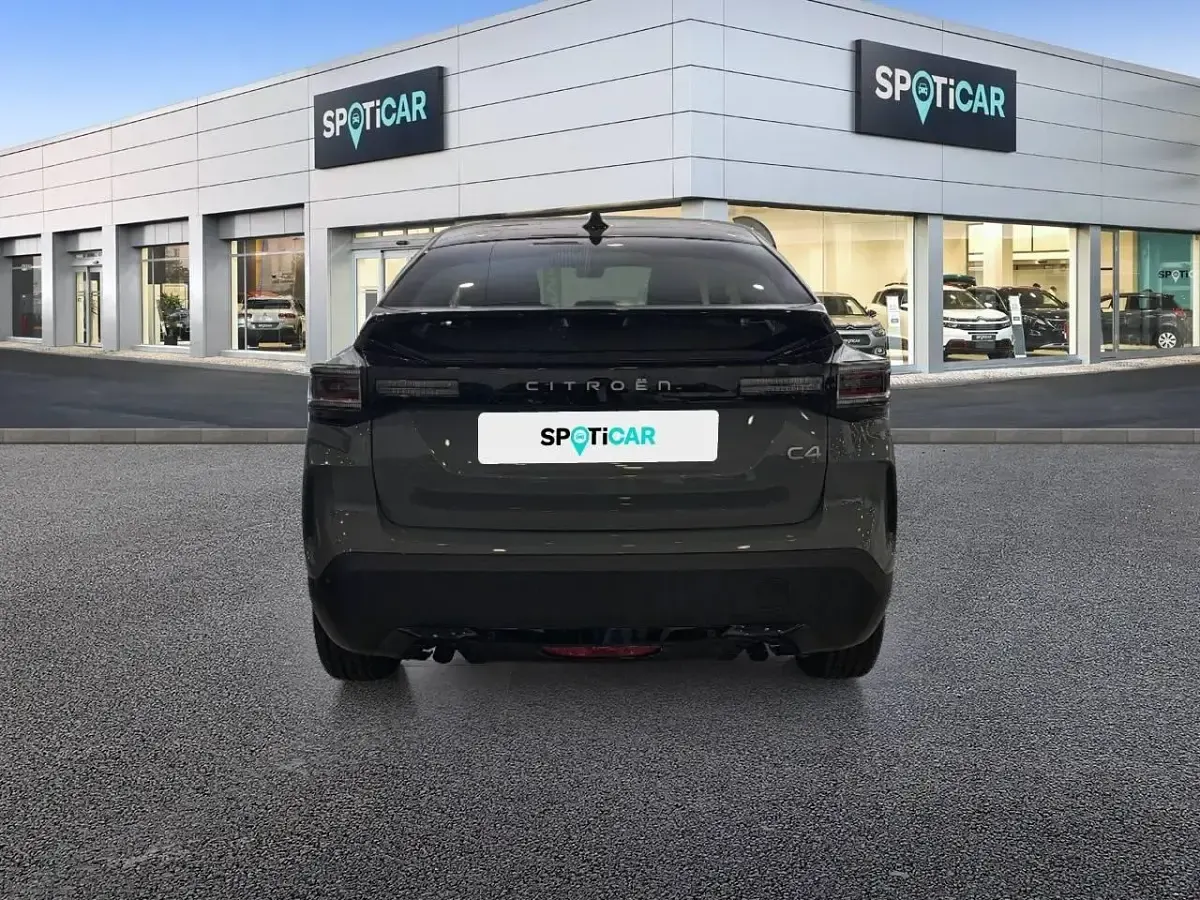 Nuevo Citroën C4 Business Class 145 CV (106 kW) 2026 Verde SUV