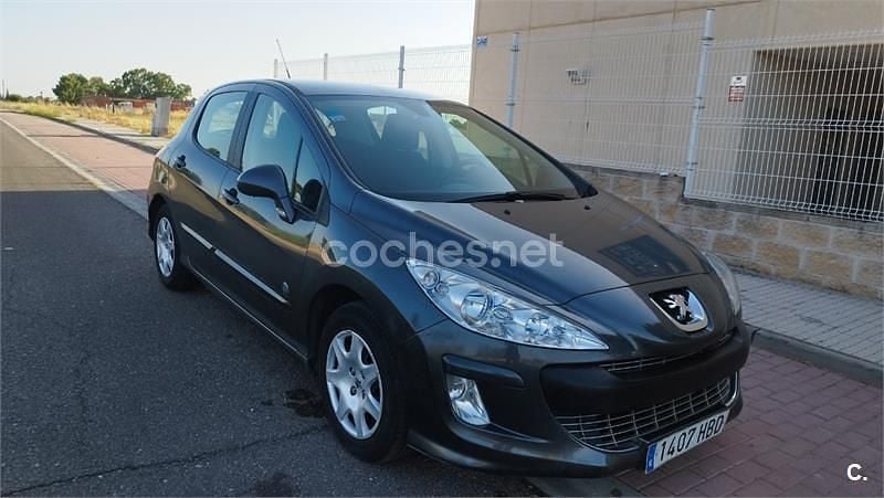 Gris / plata Usado 2010 Peugeot 308 Envy Berlina | 5000 € (Buen precio) - Imagen 1/4