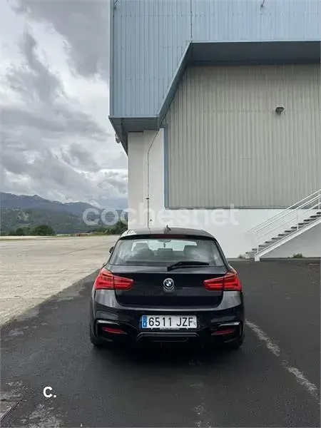 Usado BMW 118 150 CV (110 kW) 2017 Negro Utilitario