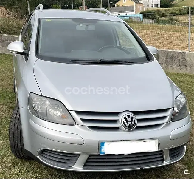 Usado VW Golf Plus Cross 105 CV (77 kW) 2007 Gris / plata Monovolumen