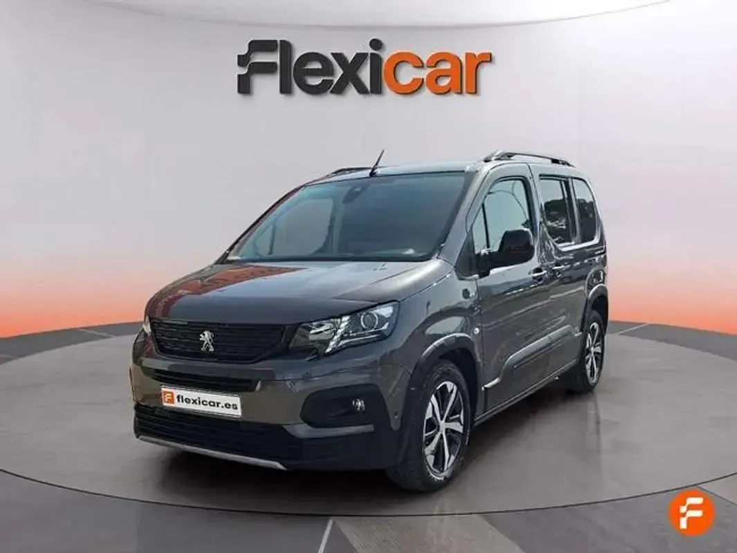 Usado Peugeot Rifter GT 131 CV (96 kW) 2021 Gris Monovolumen