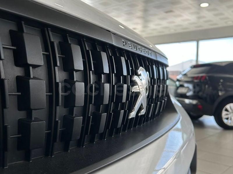 Usado Peugeot Traveller Active 120 CV (88 kW) 2021 Blanco Monovolumen