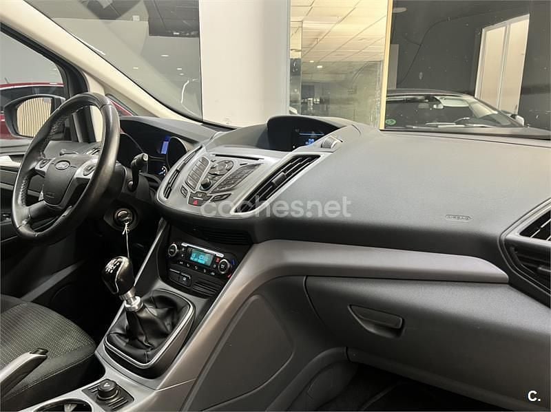 Usado Ford Grand C-Max Trend 115 CV (84 kW) 2014 Gris / plata Monovolumen