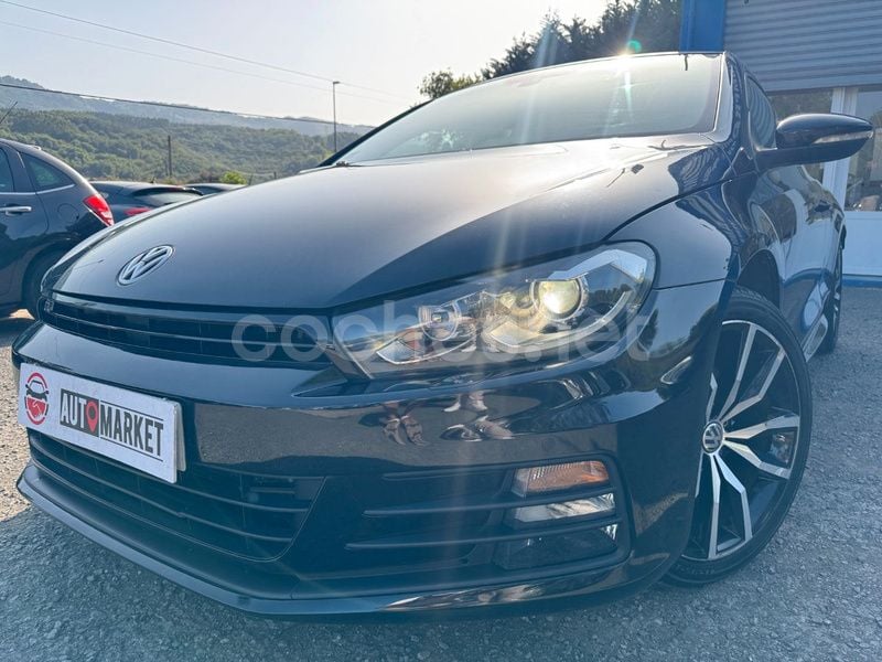 Negro Usado 2016 VW Scirocco R-line Coupe | 17.990 € (Precio justo) - Imagen 1/4