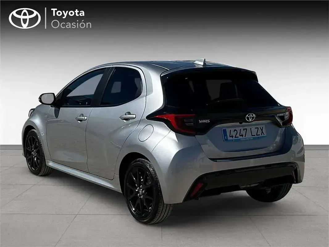 Usado Toyota Yaris Style 116 CV (85 kW) 2022 Utilitario