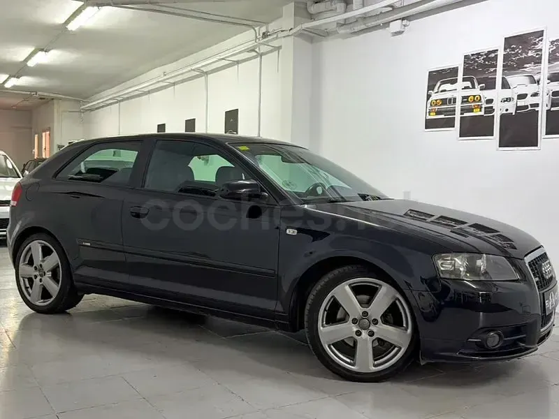 Usado Audi A3 Ambition 105 CV (77 kW) 2008 Negro Utilitario