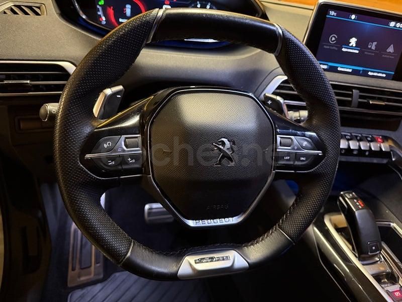 Usado Peugeot 5008 Style 120 CV (88 kW) 2017 Blanco Monovolumen