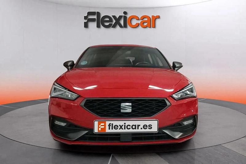 Usado Seat Leon FR 150 CV (110 kW) 2021 Rojo Berlina