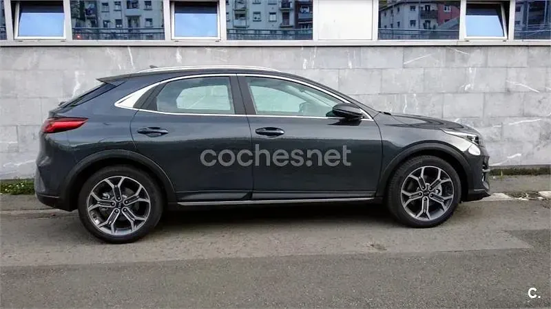 Usado Kia XCeed 115 CV (84 kW) 2019 Negro SUV