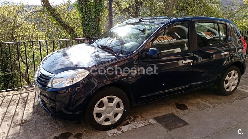 Azul Usado 2010 Dacia Sandero Lauréate Utilitario | 5100 € (Precio justo) - Imagen 1/2