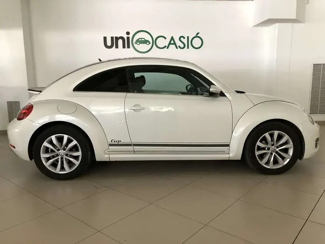 Usado VW Beetle 105 CV (77 kW) 2014 Blanco Utilitario