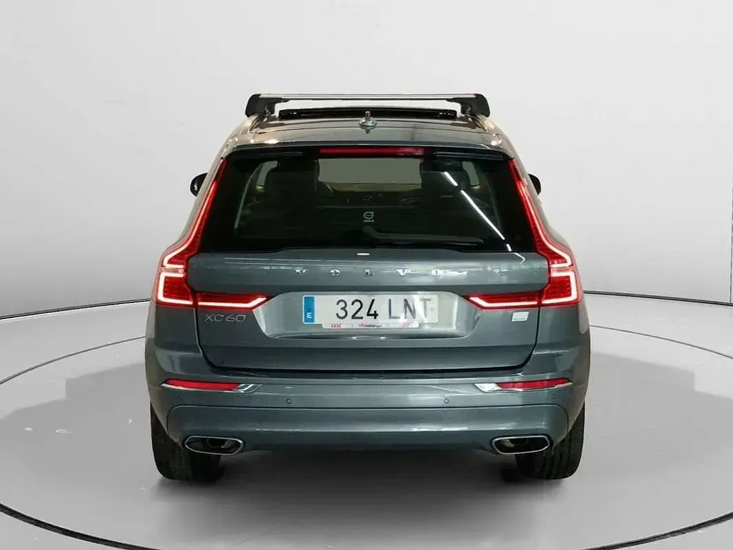 Usado Volvo XC60 Inscription 351 CV (258 kW) 2021 Gris SUV