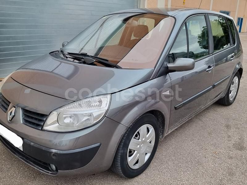 Gris / plata Usado 2003 Renault Scénic Expression Monovolumen | 3000 € (Precio justo) - Imagen 1/4