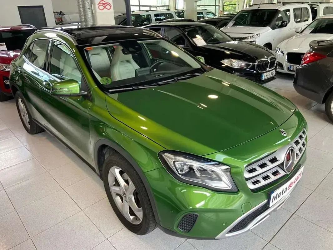 Usado Mercedes GLA250 Urban 211 CV (155 kW) 2017 Verde SUV