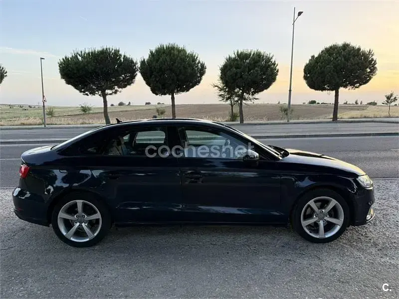 Usado Audi A3 Sport 110 CV (80 kW) 2016 Azul Berlina